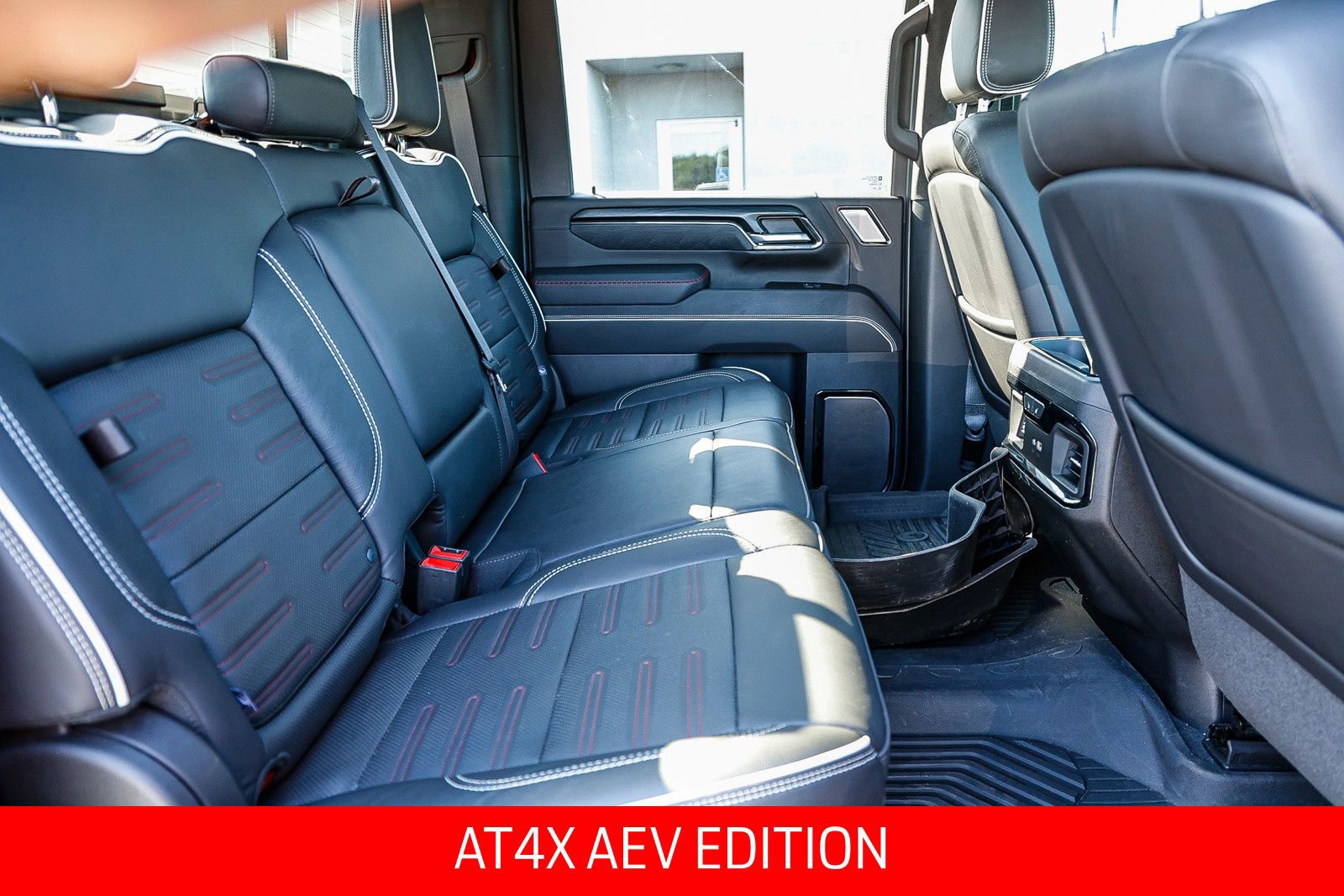 Used 2024 GMC Sierra 2500 AT4X w/ AT4X AEV Edition AWD/4WD image 18