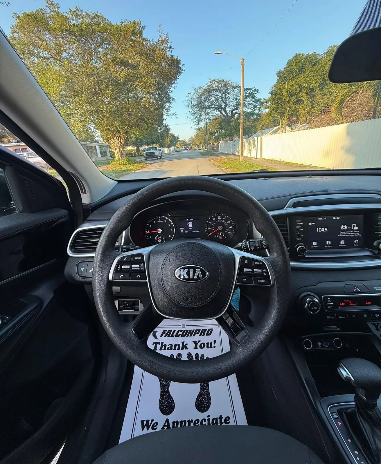 Used 2019 Kia Sorento LX image 10