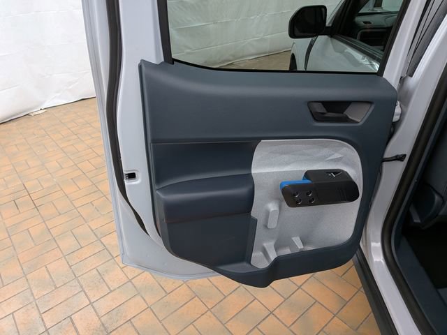 Used 2025 Ford Maverick XLT w/ Equipment Group 301A image 23