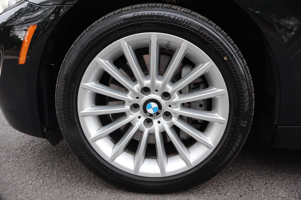 Used 2011 BMW 535i xDrive Sedan AWD/4WD image 42