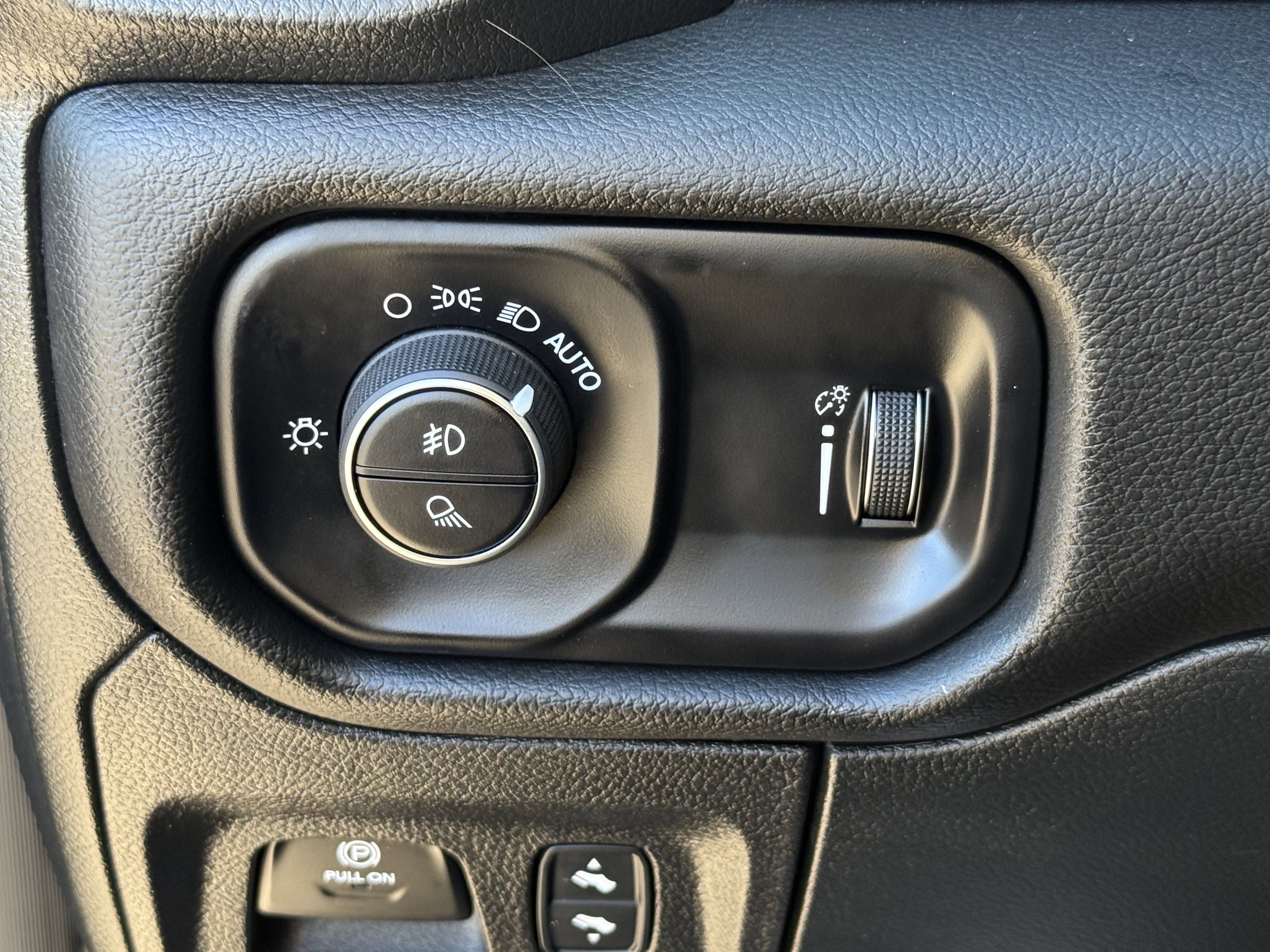 Used 2025 RAM 1500 Big Horn image 25