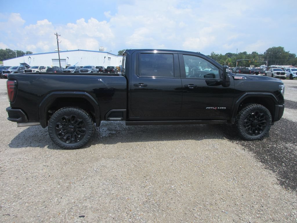 New 2026 GMC Sierra 2500 AT4 w/ AT4 Premium Plus Package AWD/4WD image 3