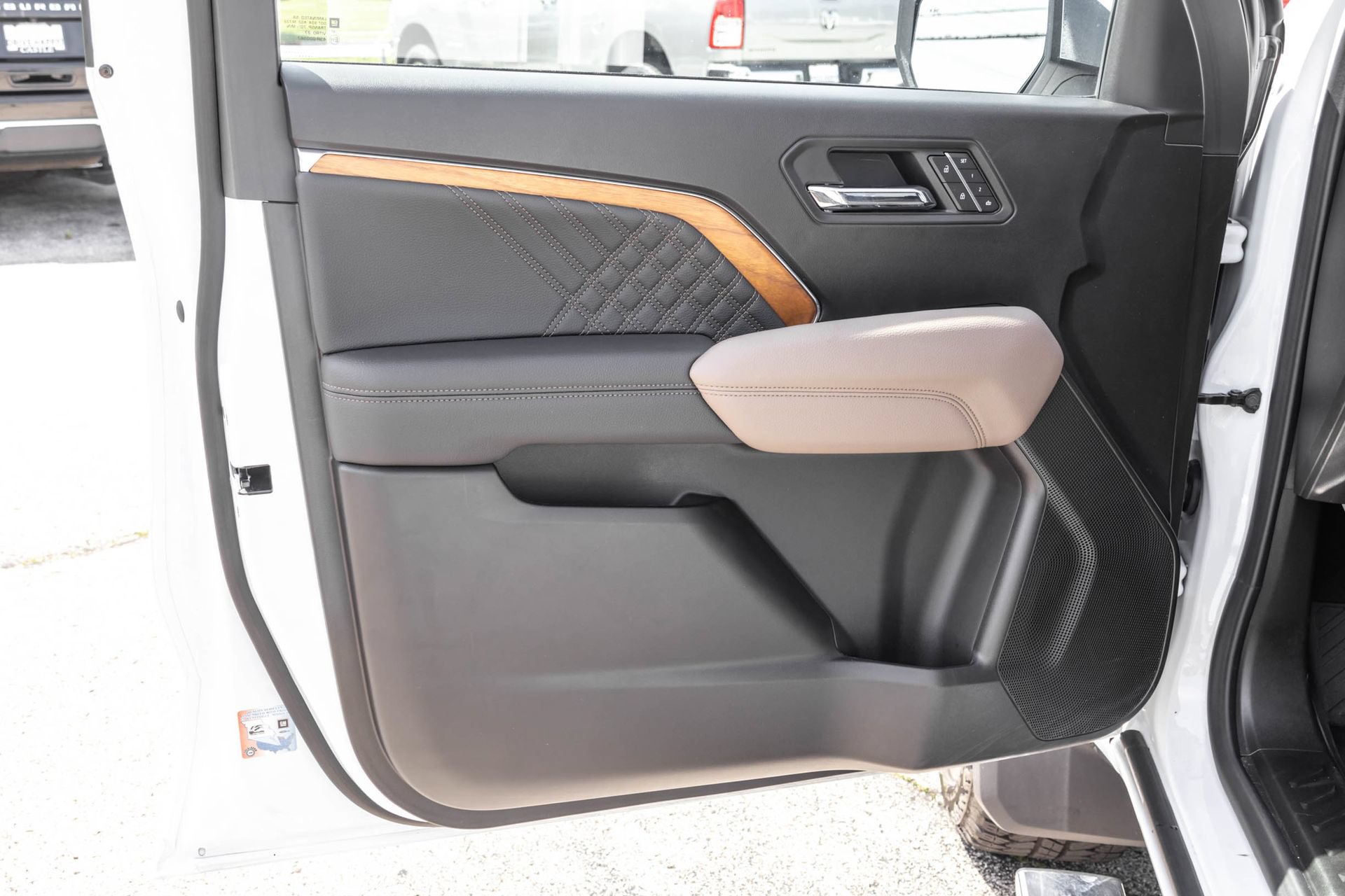 Used 2026 GMC Canyon Denali AWD/4WD image 44