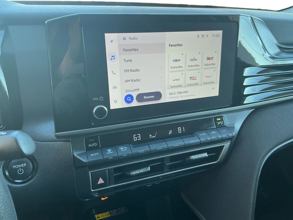 Used 2025 Toyota Camry LE image 18