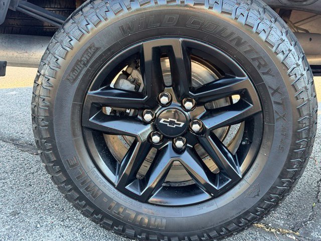 Used 2021 Chevrolet Silverado 1500 Custom Trail Boss w/ LPO, Dark Essentials Package AWD/4WD image 15