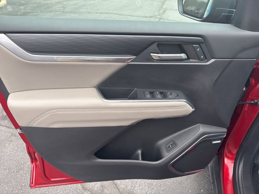 Certified 2024 GMC Acadia Elevation w/ Luxury Package image 8