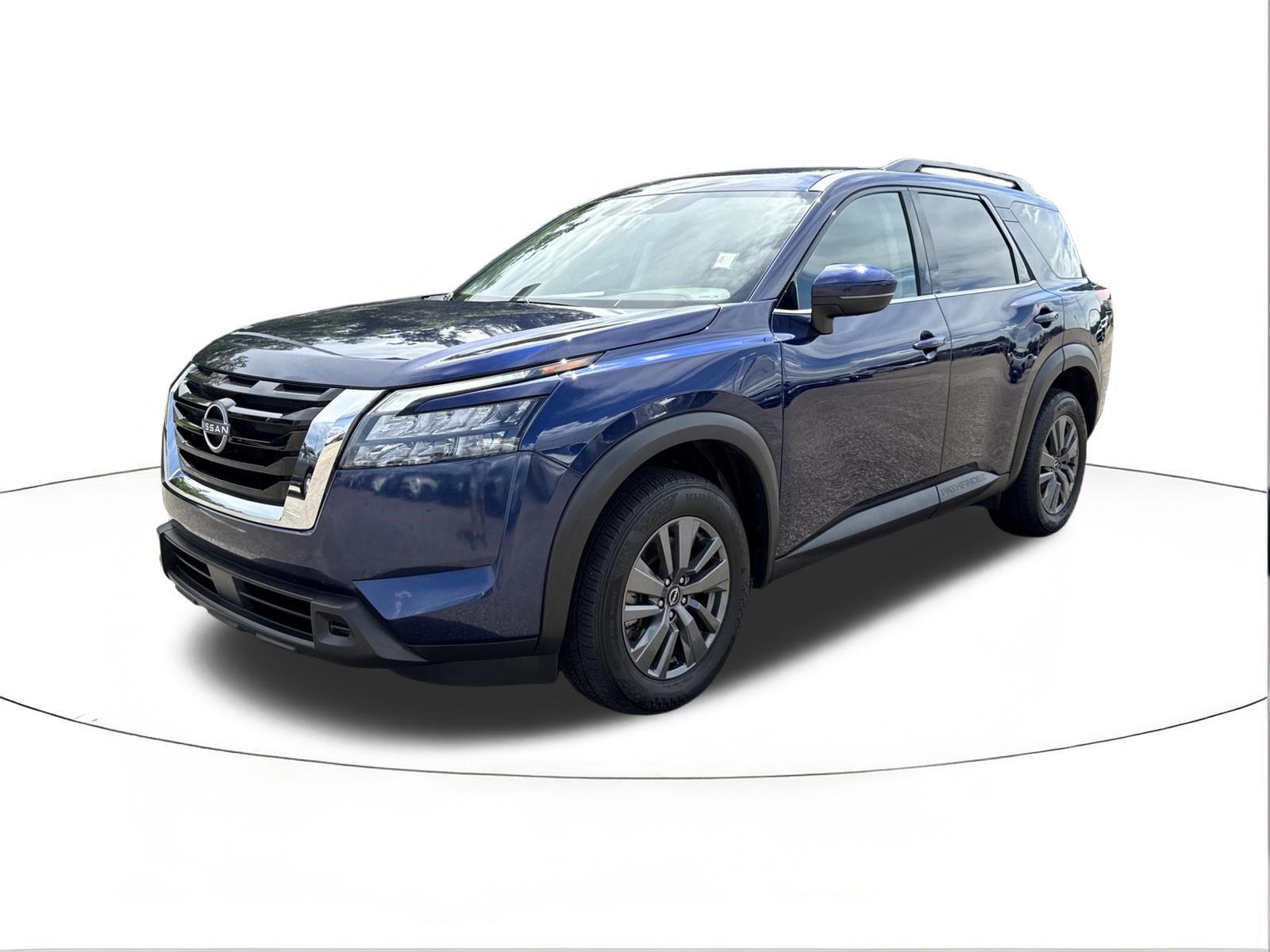 Used 2025 Nissan Pathfinder SV FWD image 7