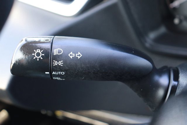 Used 2025 Toyota Corolla LE image 20