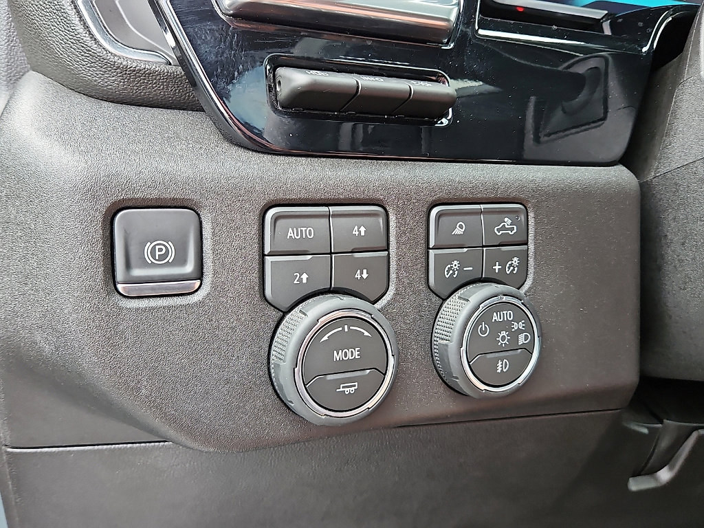 Used 2026 Chevrolet Silverado 2500 LTZ w/ Trail Boss Package image 17