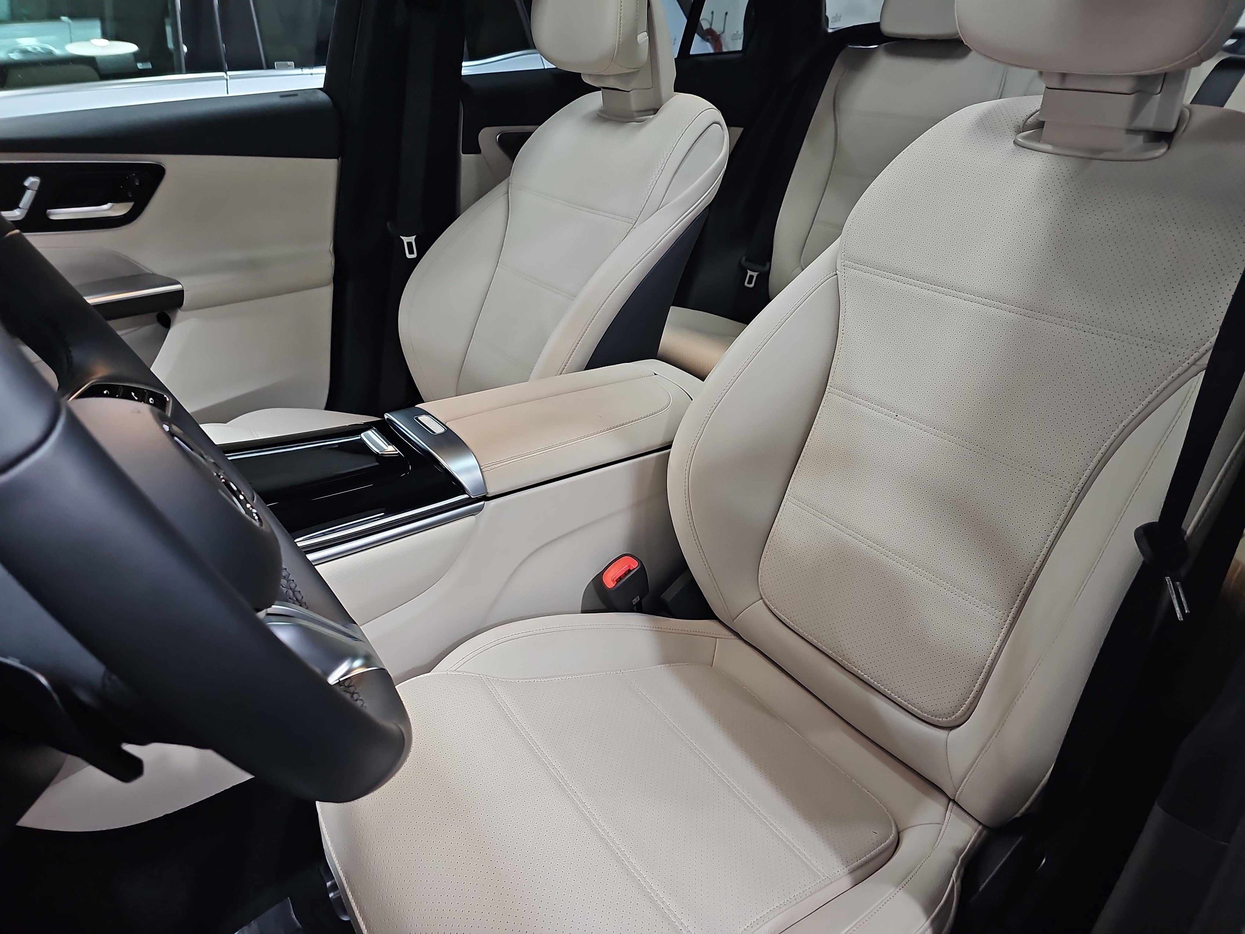 Certified 2026 Mercedes-Benz GLC 300 GLC 300 image 17