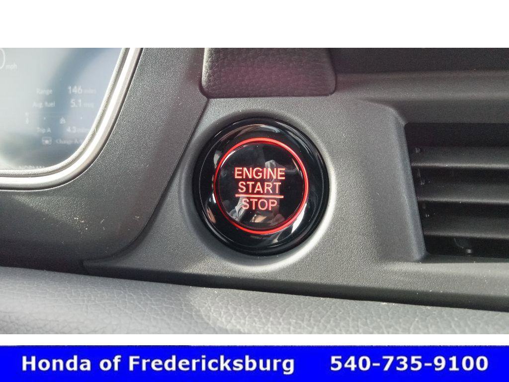 Certified 2025 Honda Pilot Black Edition image 17