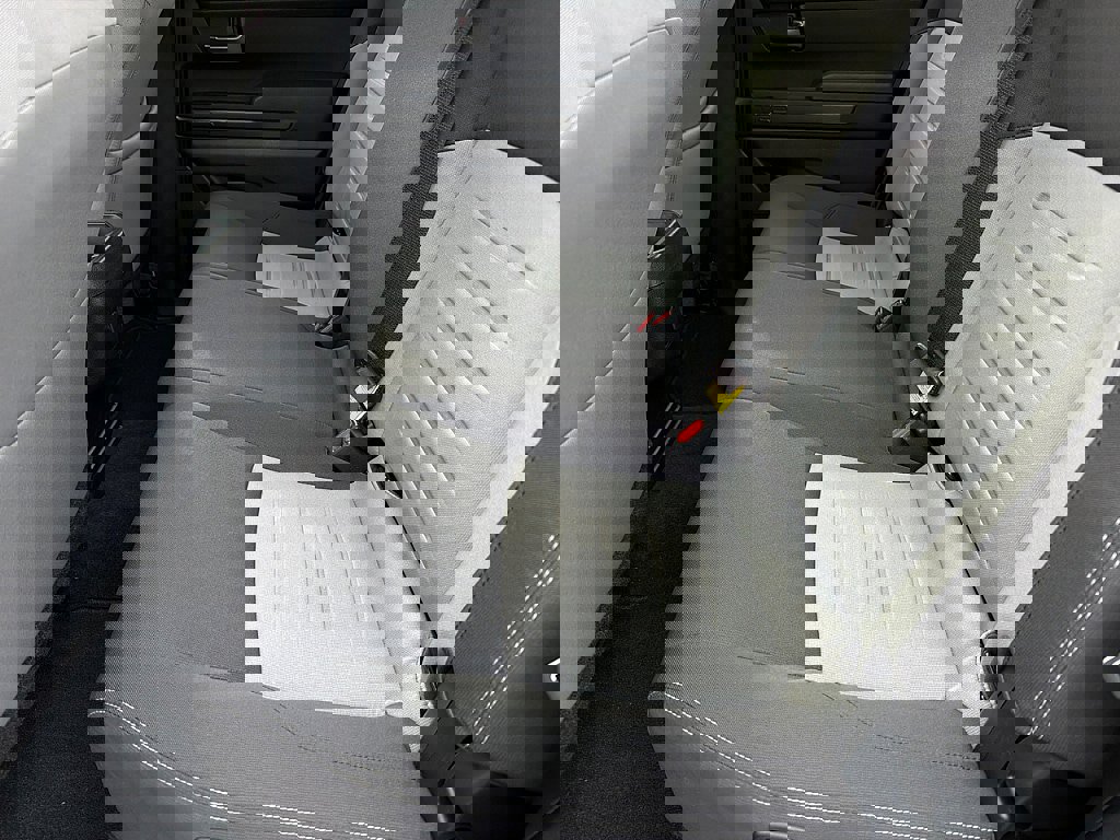 Used 2025 Toyota Tacoma TRD Off-Road image 9