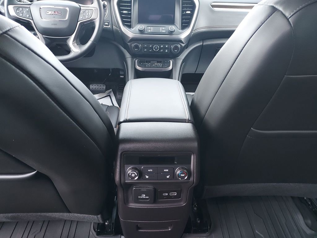 Used 2023 GMC Acadia AT4 w/ GMC Pro Grade Package image 10