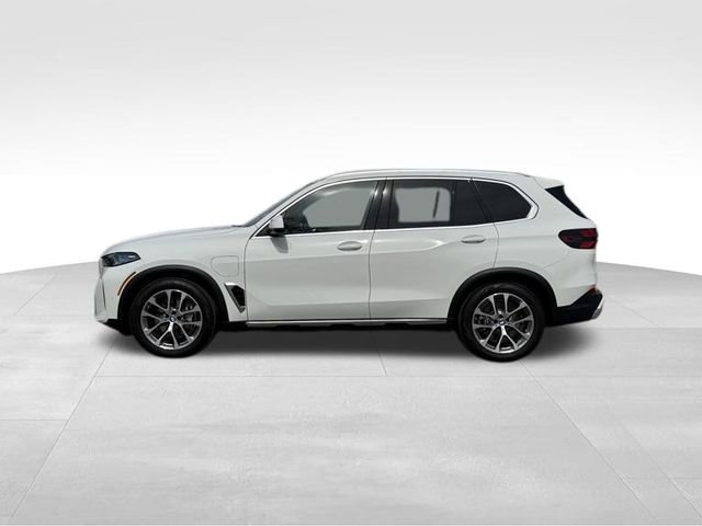 Certified 2026 BMW X5 xDrive50e image 2