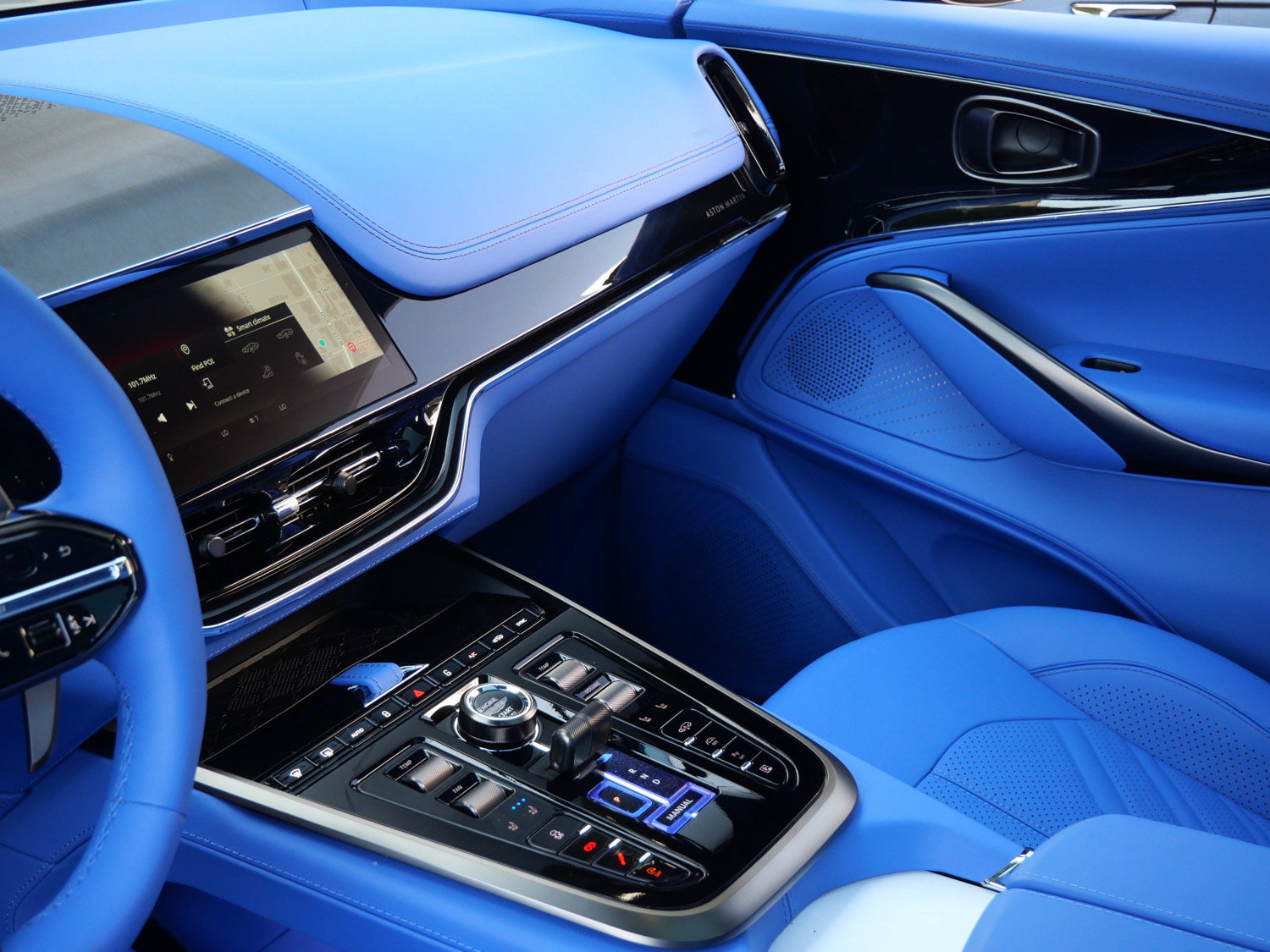 New 2026 Aston Martin DBX S AWD/4WD image 10