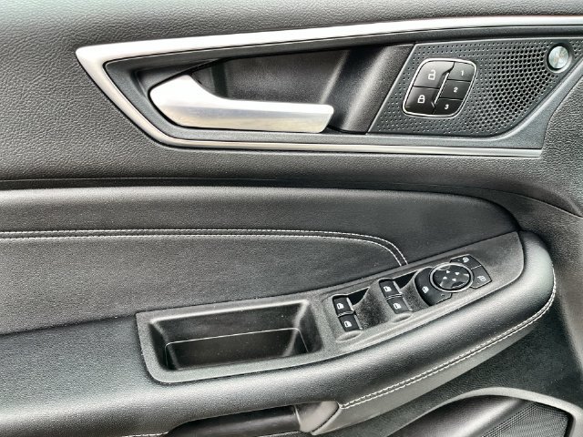 Used 2024 Ford Edge Titanium w/ Equipment Group 301A AWD/4WD image 23