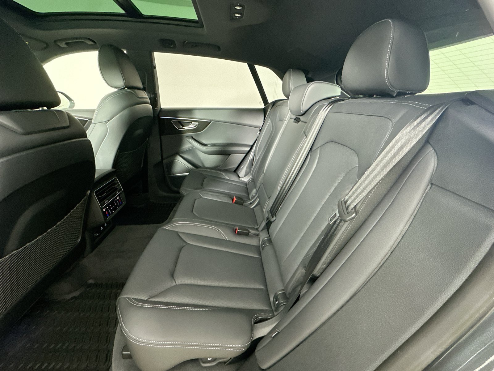 New 2027 Audi Q8 Prestige AWD/4WD image 38