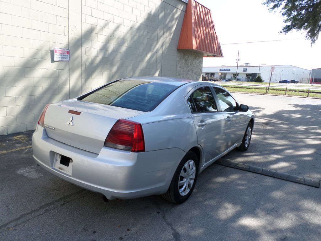 Used 2007 Mitsubishi Galant ES FWD image 6