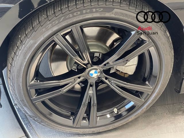 Used 2021 BMW 330i Sedan w/ Driving Assistance Package image 9