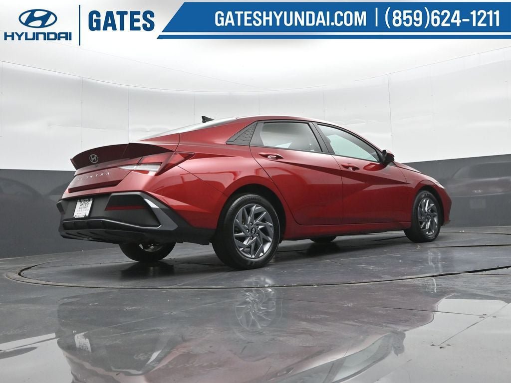 Certified 2024 Hyundai Elantra SEL FWD image 38