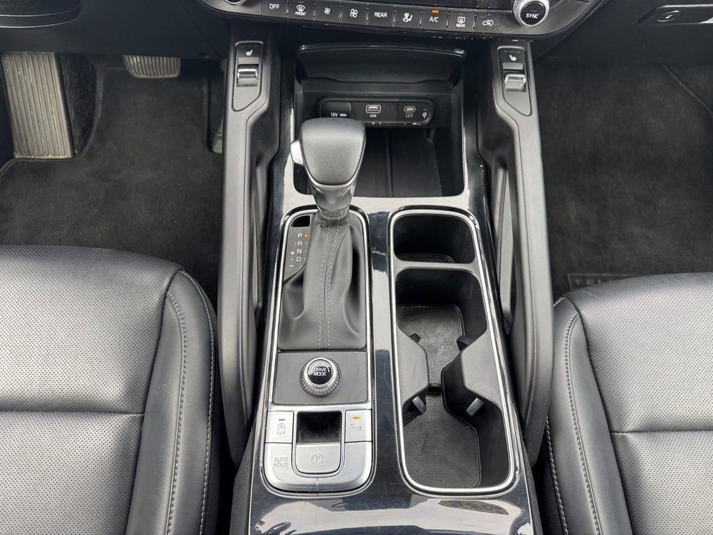 Used 2025 Kia Telluride S FWD image 18