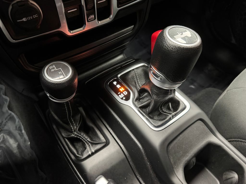 Used 2021 Jeep Wrangler Unlimited Sahara image 18