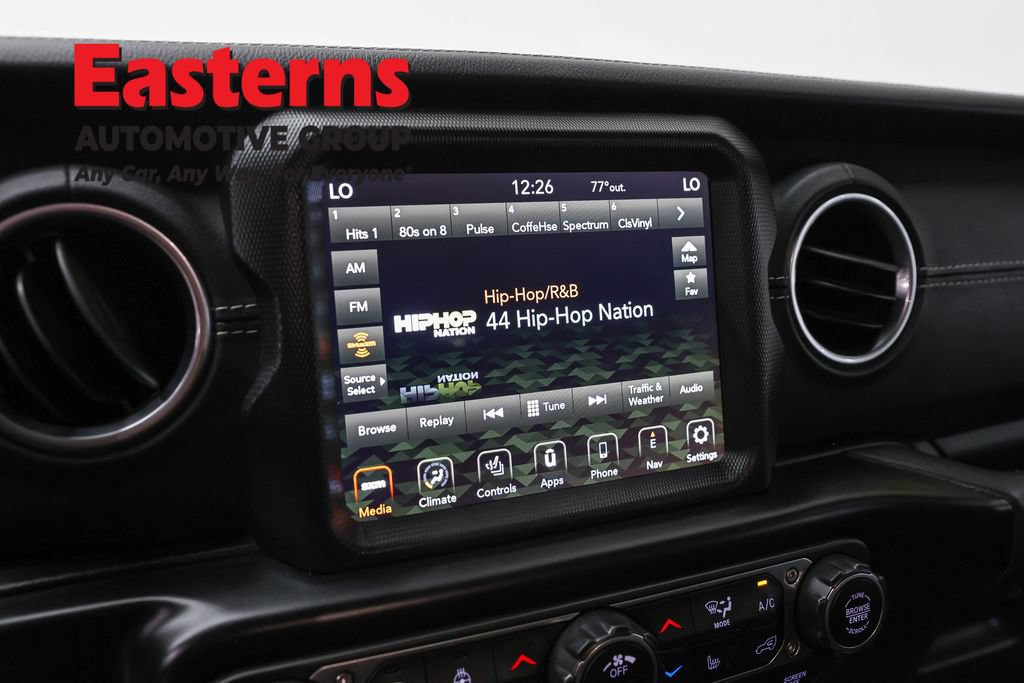 Used 2022 Jeep Wrangler Unlimited Sahara w/ Cold Weather Group AWD/4WD image 19