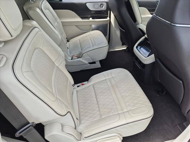 Used 2022 Lincoln Navigator Black Label AWD/4WD image 21