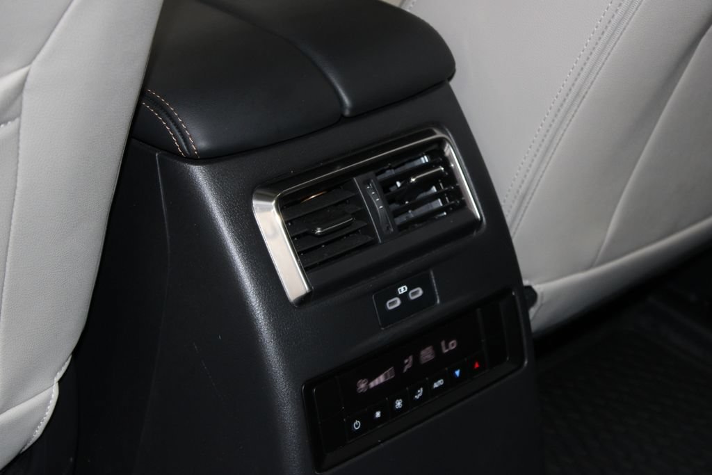 Used 2025 MAZDA CX-70 Plug-In Hybrid w/ Premium Pkg AWD/4WD image 26
