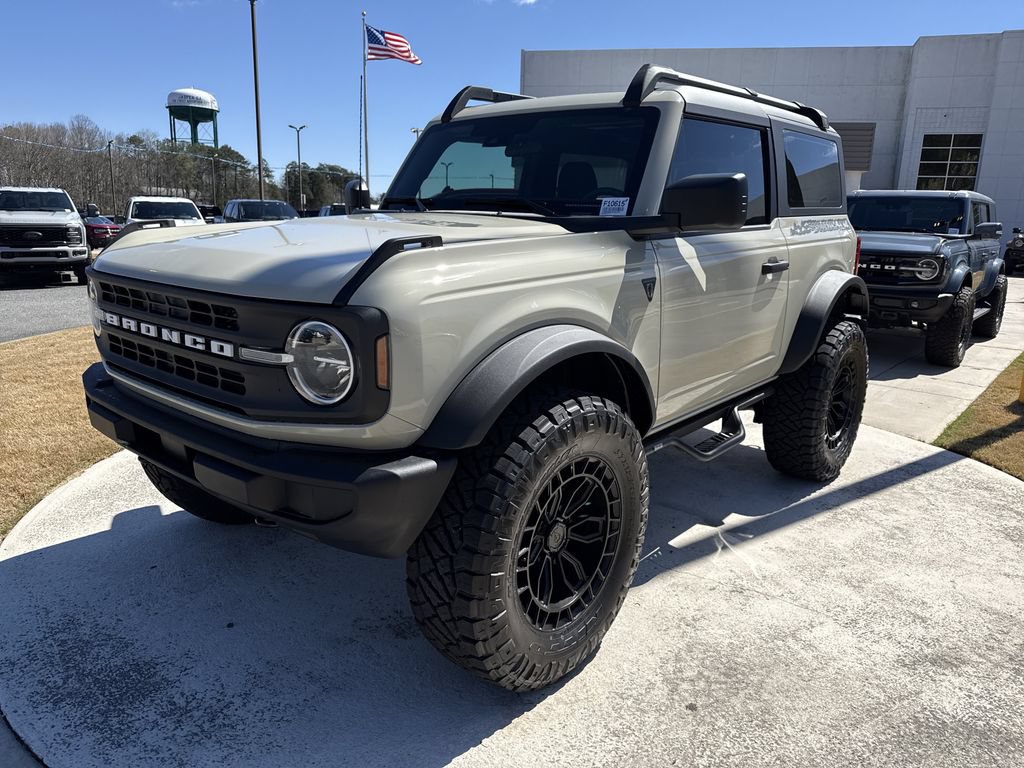 New 2025 Ford Bronco 2-Door w/ Sasquatch Package AWD/4WD image 3