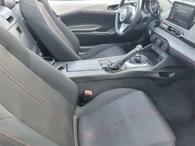 Used 2018 MAZDA MX-5 Miata Club image 12