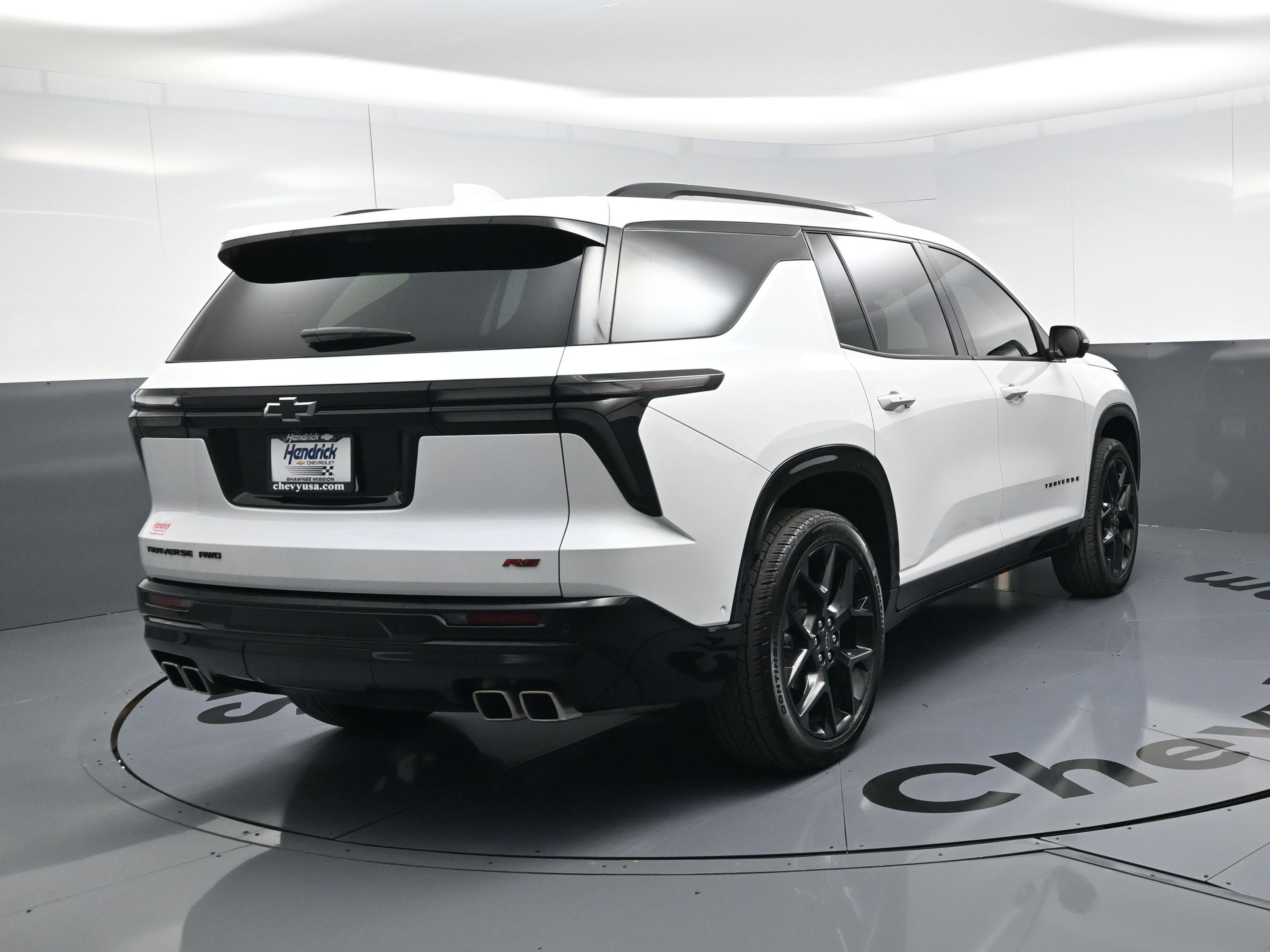 Certified 2025 Chevrolet Traverse RS w/ LPO, Floor Liner Package image 9