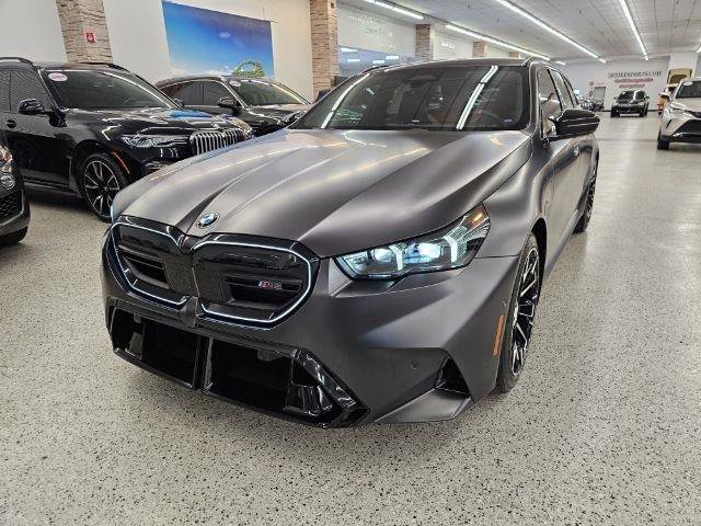 Used 2025 BMW M5 Touring w/ M Driver's Package AWD/4WD image 2