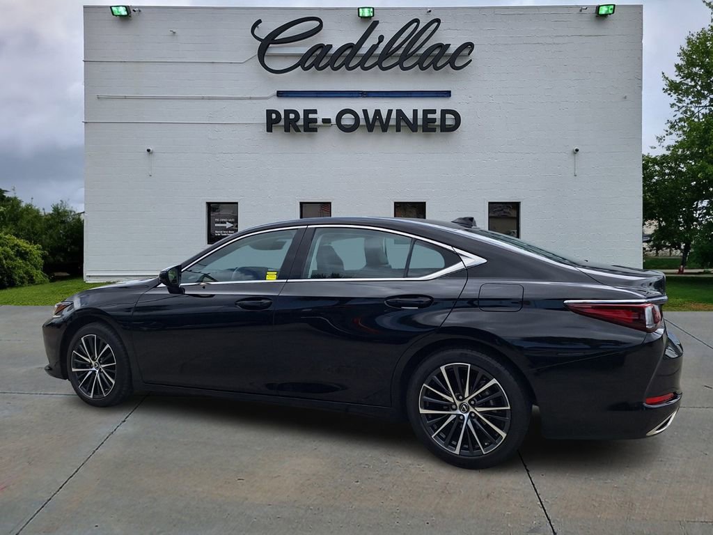 Used 2024 Lexus ES 350 w/ Premium Package image 5