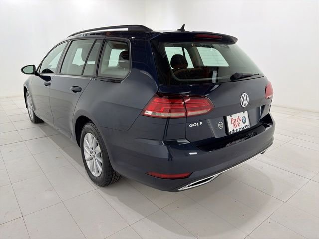 Used 2018 Volkswagen Golf S FWD image 3