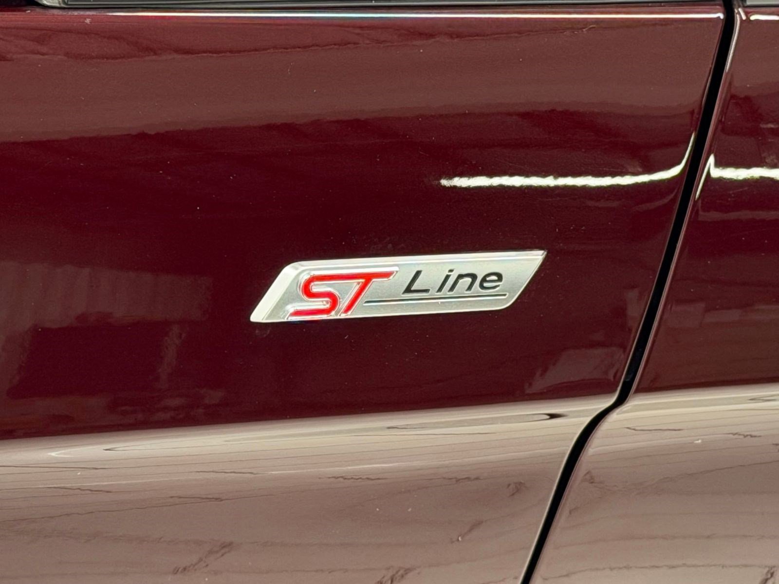 Used 2020 Ford Edge ST-Line image 34