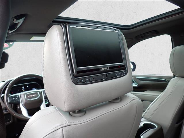 Used 2022 GMC Yukon SLT w/ SLT Luxury Package AWD/4WD image 12