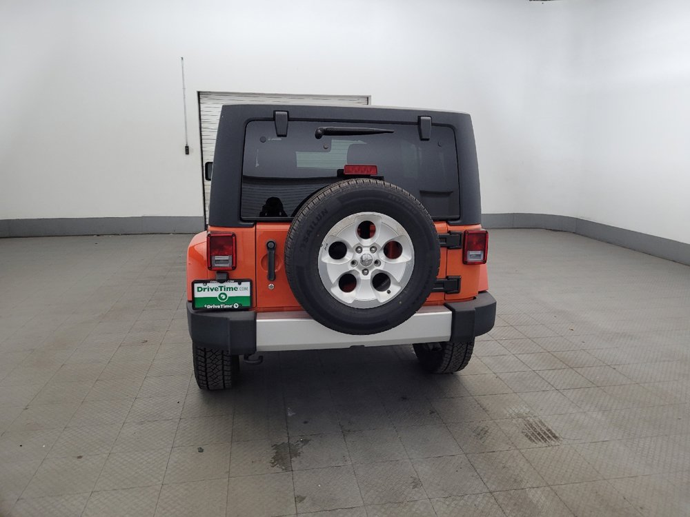 Used 2015 Jeep Wrangler Unlimited Sahara w/ Dual Top Group AWD/4WD image 6