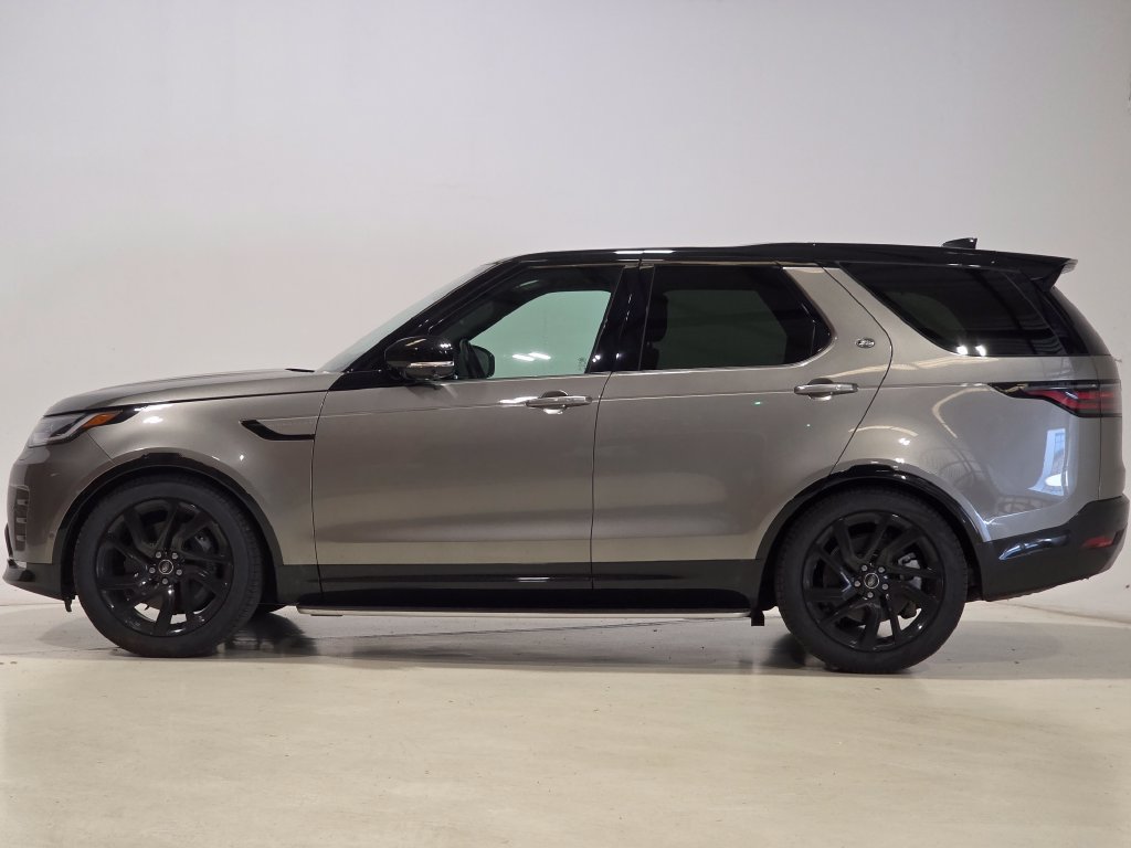 Certified 2025 Land Rover Discovery Dynamic SE AWD/4WD image 3