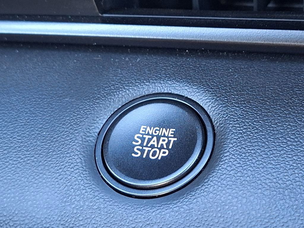 New 2025 Hyundai Elantra Sport image 20