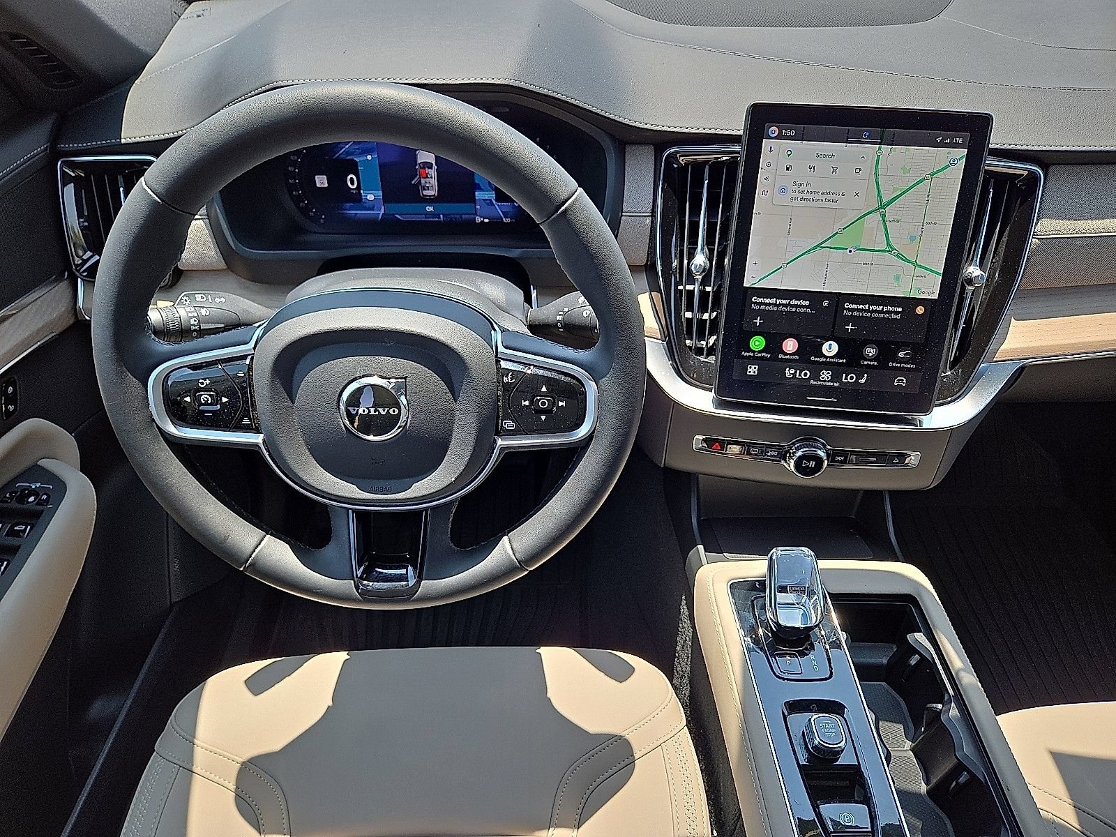 New 2026 Volvo XC90 B5 Plus w/ Protection Package Premier AWD/4WD image 18