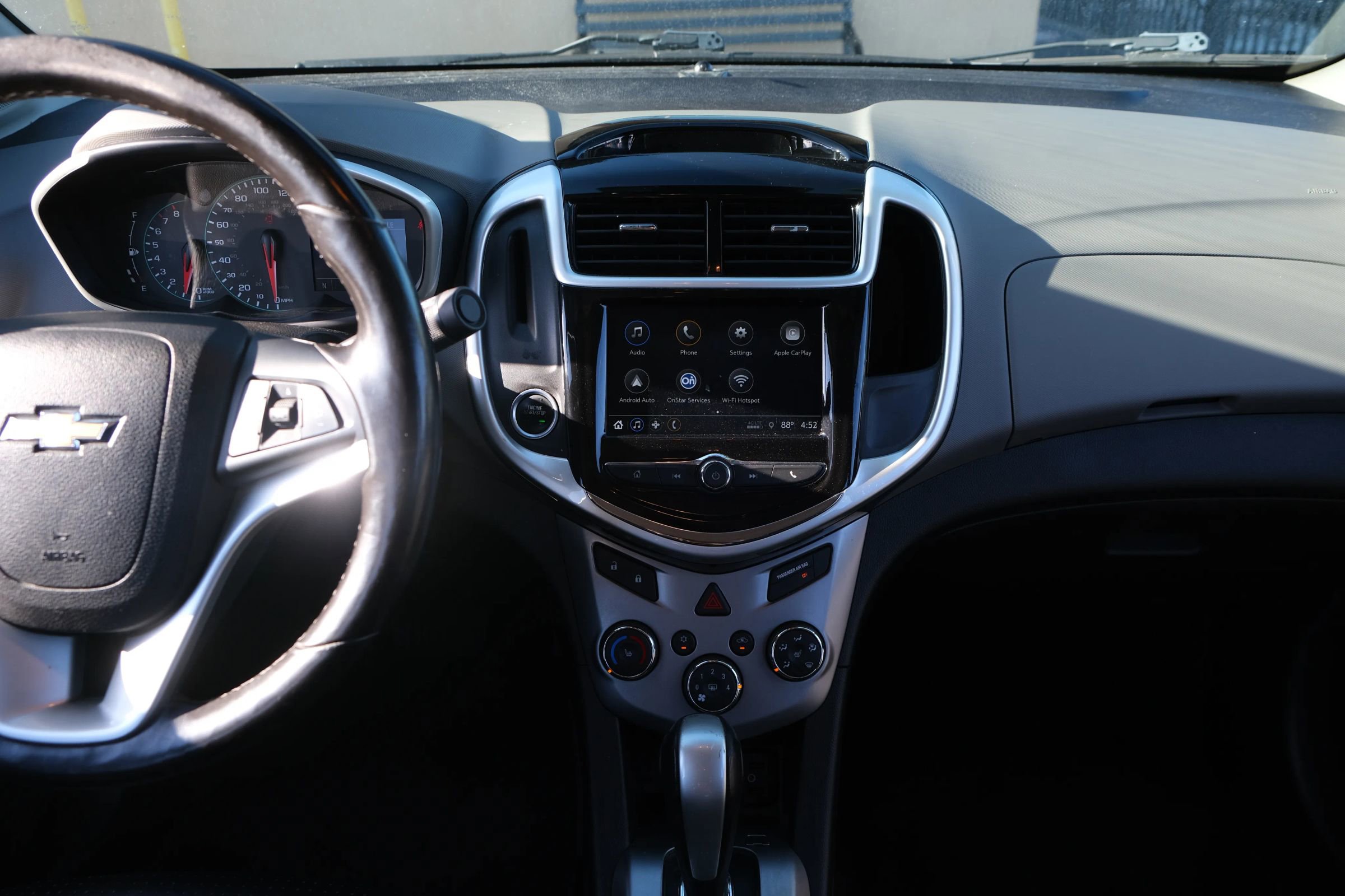 Used 2018 Chevrolet Sonic Premier w/ Driver Confidence Package image 21