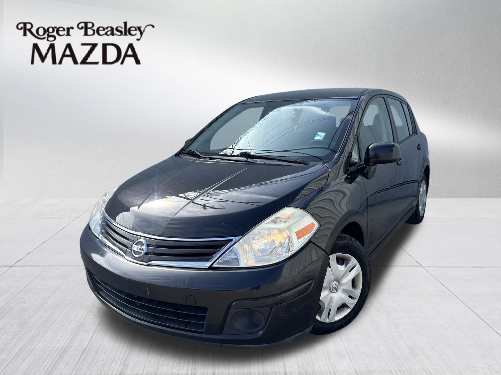 Used 2011 Nissan Versa 1.8 S w/ Plus Pkg