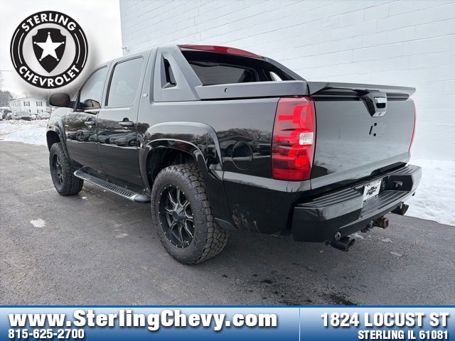 Used 2012 Chevrolet Avalanche LT w/ Suspension Package, Off-Road image 3