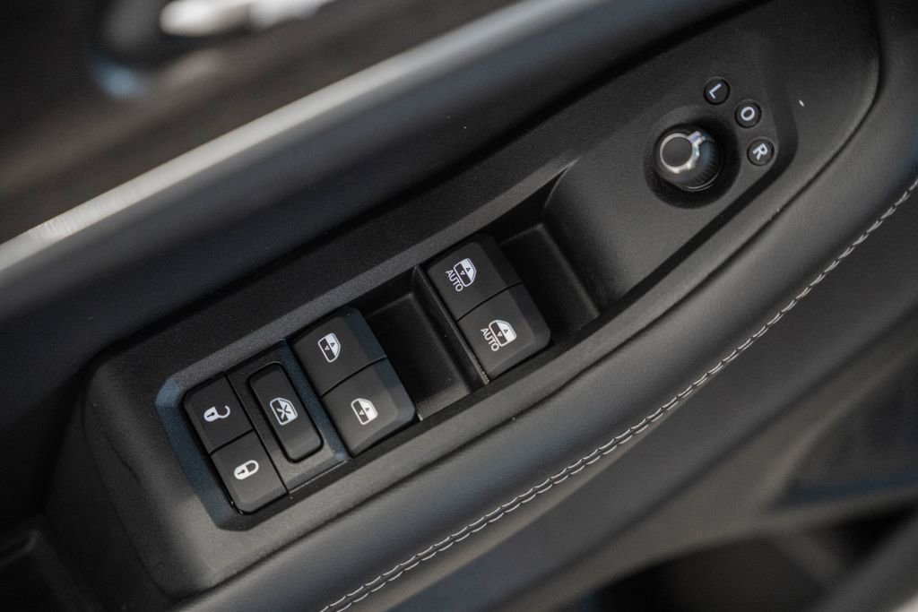 New 2025 Jeep Grand Cherokee Limited image 39