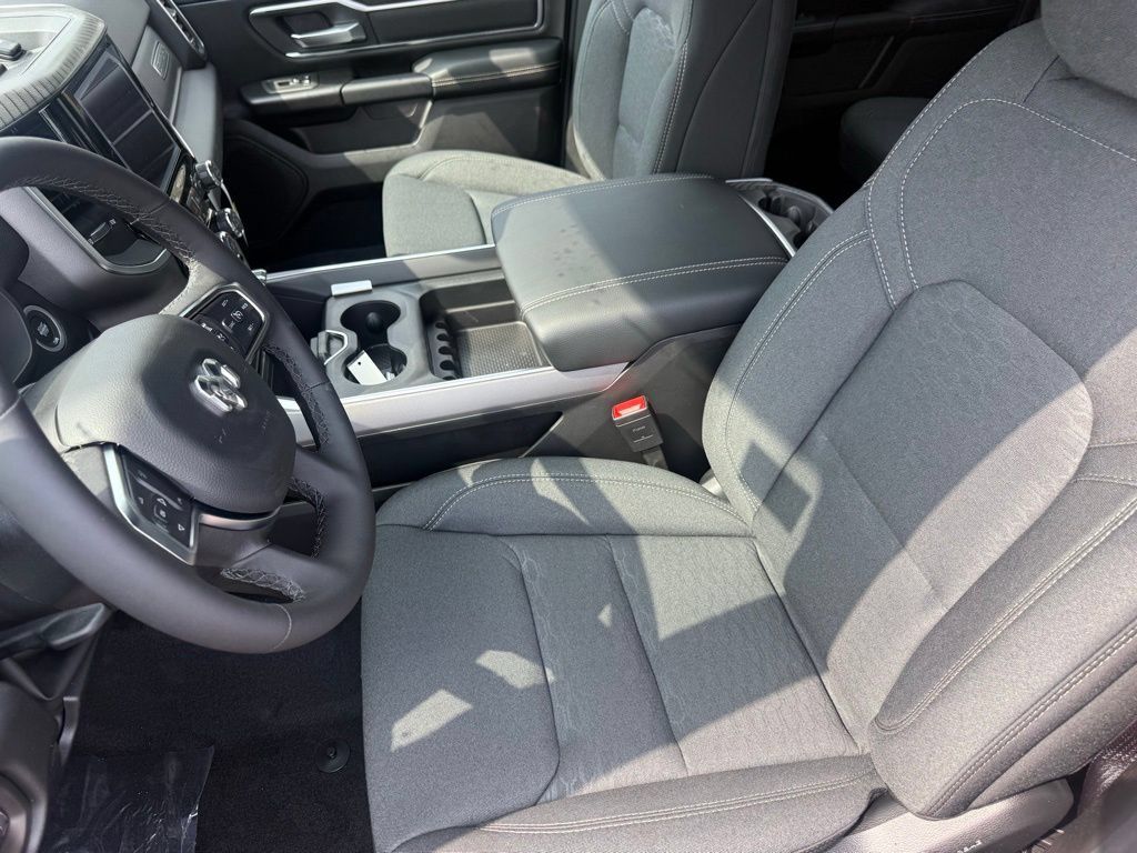 New 2026 RAM 1500 Big Horn AWD/4WD image 17