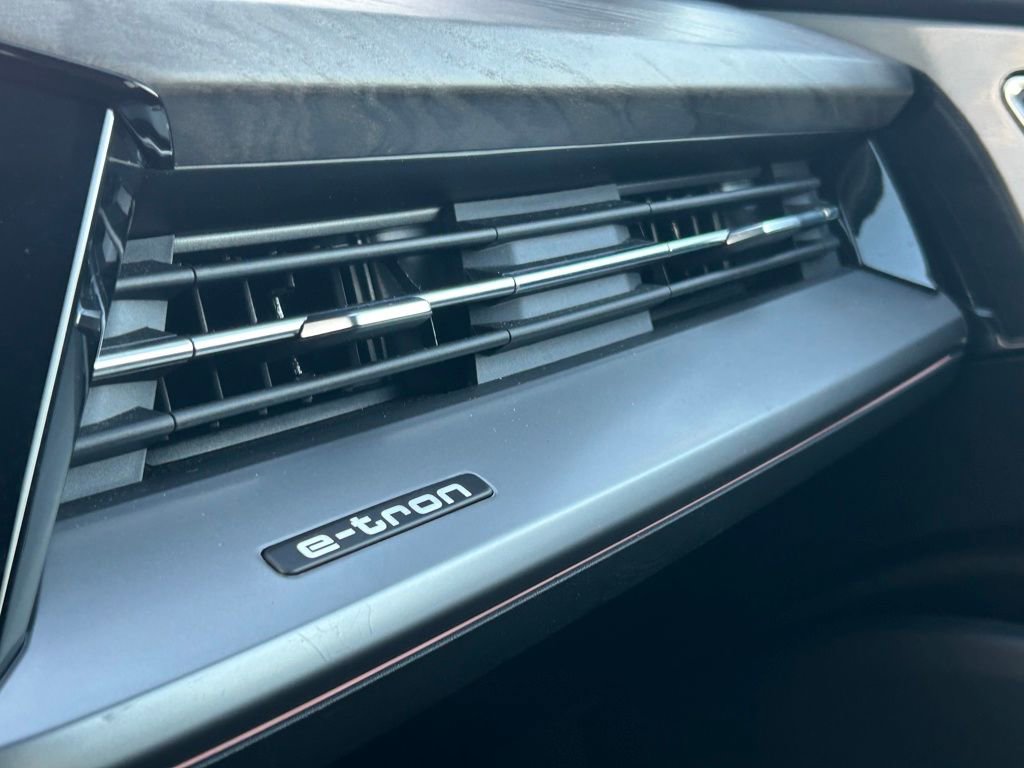 Used 2023 Audi Q4 e-tron Premium w/ Convenience Package image 30