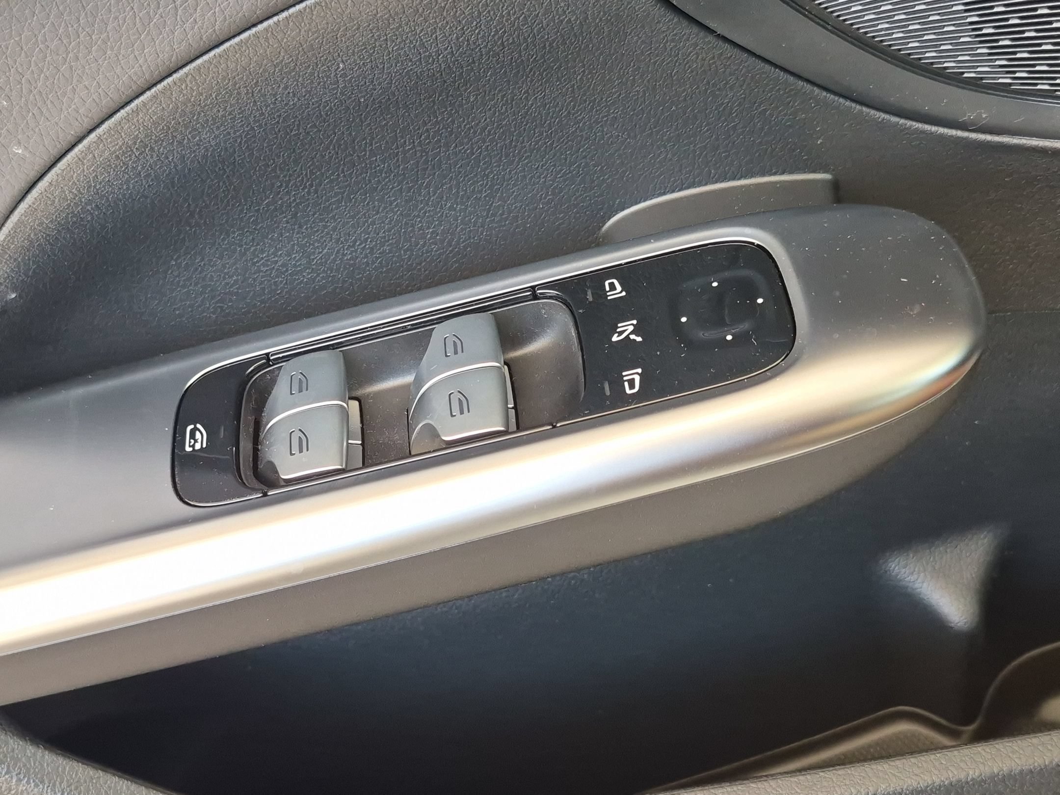 New 2026 Mercedes-Benz C 300 4MATIC Sedan image 15