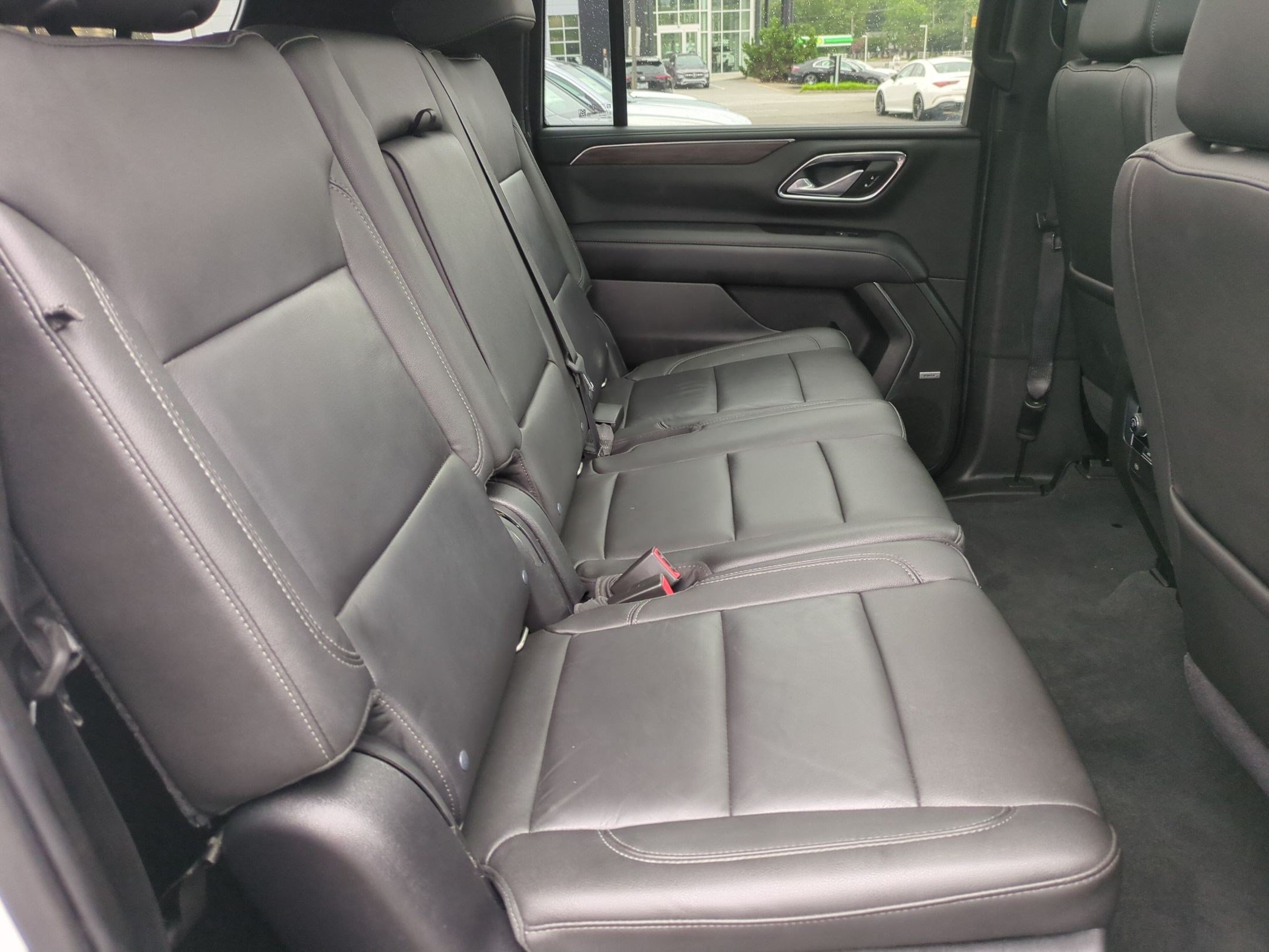 Used 2021 Chevrolet Suburban LT AWD/4WD image 32