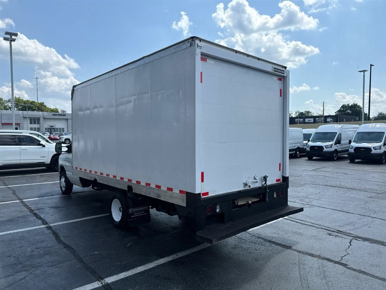 Used 2018 Ford E-350 and Econoline 350 Super Duty RWD image 6